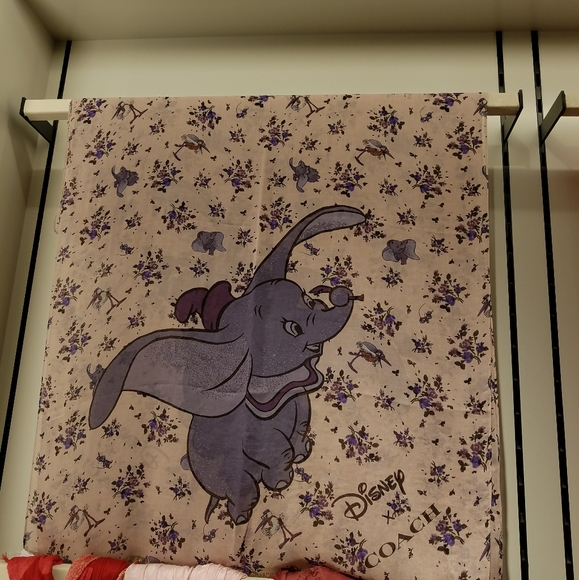 New coach X Disney Dumbo scarf floral print - Picture 1 of 3
